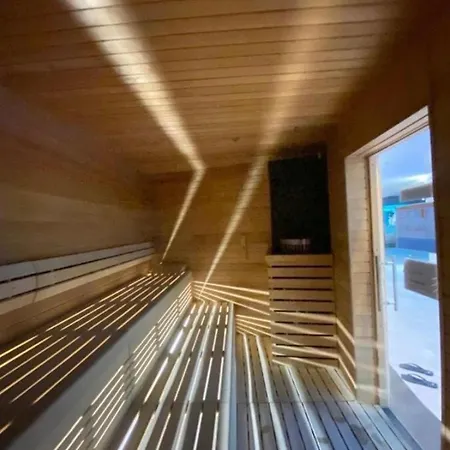 Hanza Tower Gold 26 Sauna & Pool & Appartement *